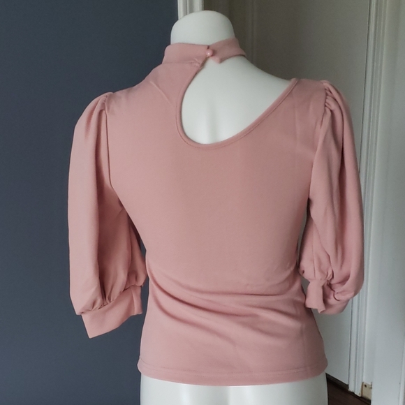 Cutout Detail Puff Sleeve Solid Pink Top - Picture 6 of 8